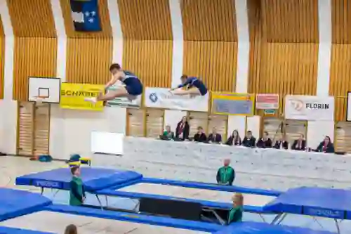 Trampolin Wettkampf Schloss Cup 2026 in der Mehrfach-Turnhalle Hellmatt in Wildegg