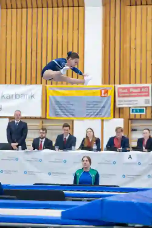 Trampolin Wettkampf Schloss Cup 2026 in der Mehrfach-Turnhalle Hellmatt in Wildegg